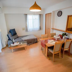 four-minutes-from-asakusa-station-free-wifi-up-to-eight.alltokyohotels.com/