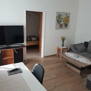 geralds-apartment-5.vienna-besthotels.com/